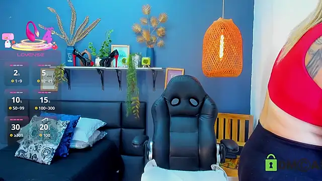 yessila parker online show from April 11, 9:24 am