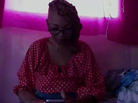 Ladyzee25 online show from March 25, 10:45 pm