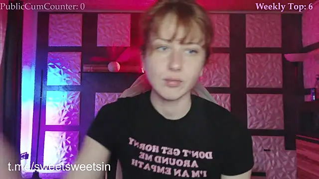 SweetSeraphine online show from April 3, 8:23 am