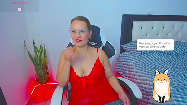 CarolinneFiotti online show from October 30, 5:47 pm