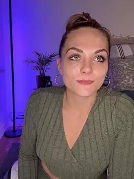 OCTAPUSSY2000 online show from November 21, 9:39 pm