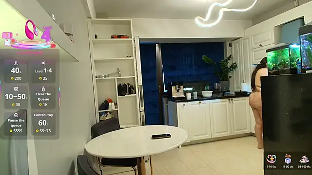 Layla- online show from October 22, 2:55 pm