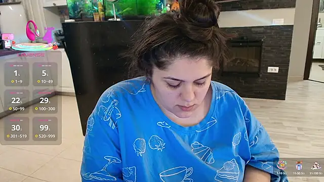 Layla- online show from March 11, 10:52 am