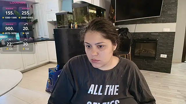 Layla- online show from September 18, 9:08 am