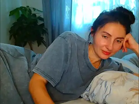 Irina9793 online show from May 21, 9:51 am