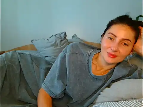 Irina9793 online show from May 20, 9:39 am