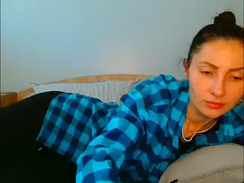 Irina9793 online show from May 7, 9:24 am