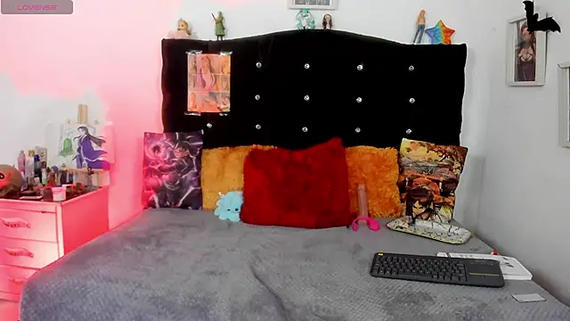 young jung online show from November 14, 10:21 pm