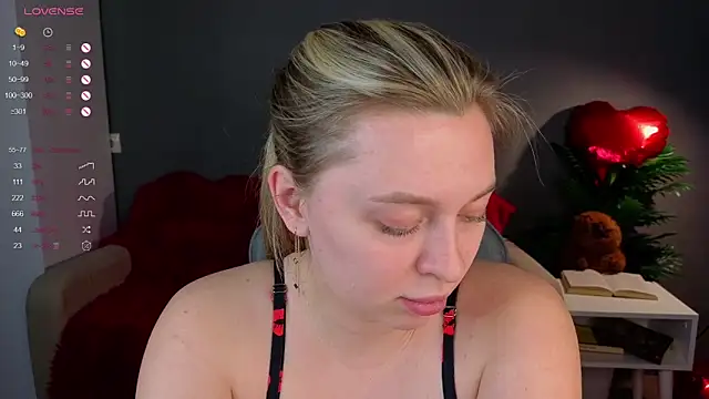 christie luv online show from February 19, 1:21 pm