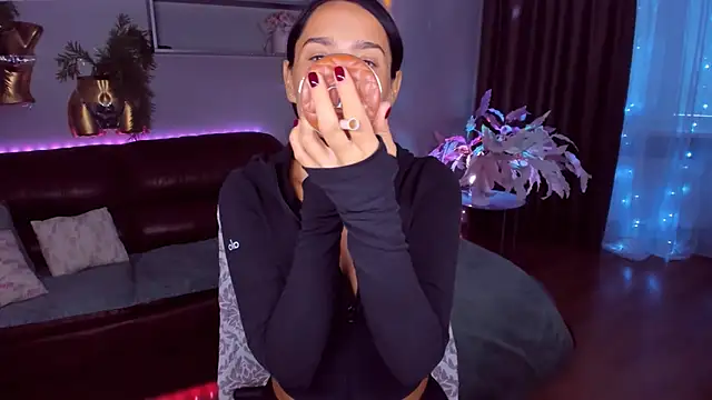 DanaSincere online show from April 11, 6:52 am