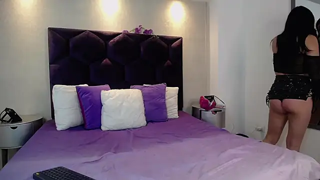 MiiaSuki online show from December 14, 5:35 am