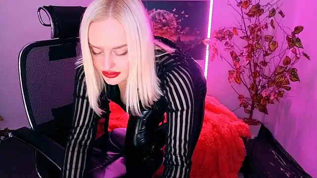 Miss Alice Silver online show from November 2, 2:31 pm