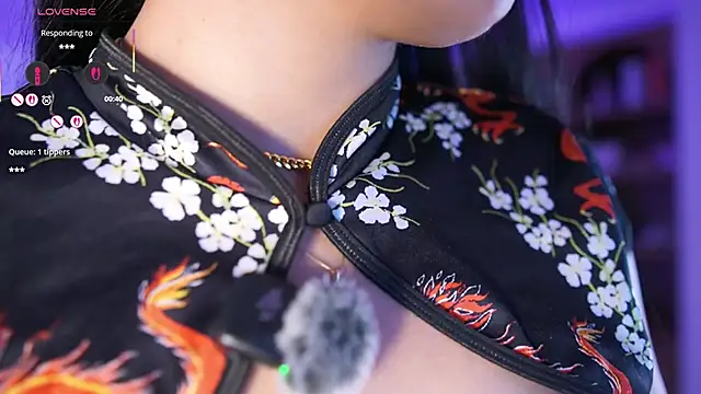 JulesBenett online show from February 20, 11:34 am