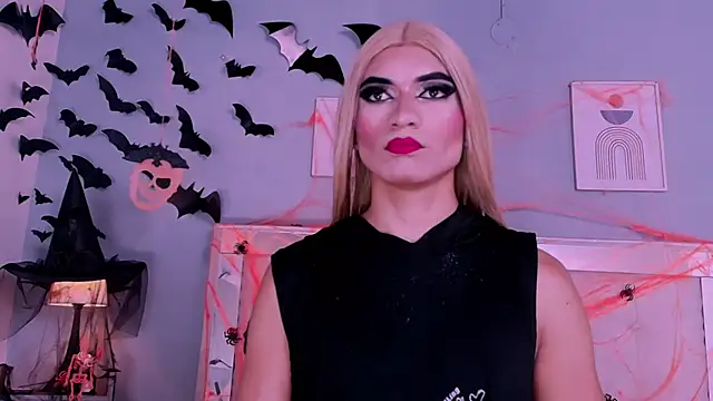 Emily Castillo 1 online show from November 2, 5:22 am