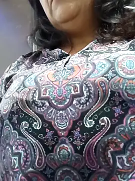 Tonhermosa online show from March 26, 1:19 am