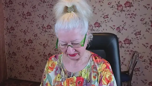 Maya Mayflower online show from November 4, 4:39 am