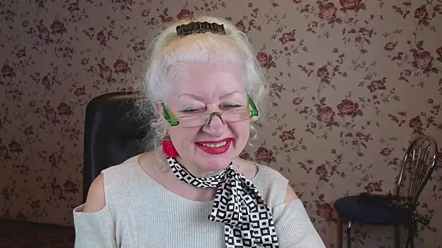 Maya Mayflower online show from December 21, 4:50 am