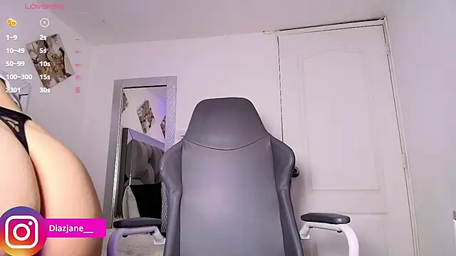 Janediazz online show from March 18, 9:09 pm