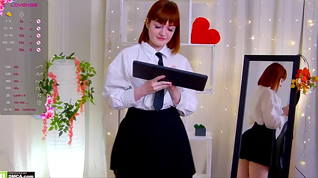 Ashley Nicks online show from November 3, 2:26 am