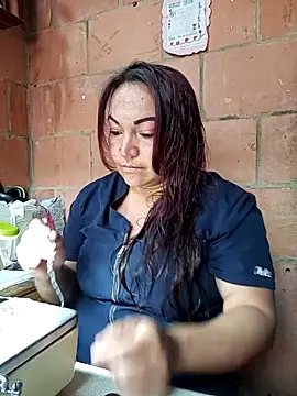 isis milove online show from March 12, 1:58 pm