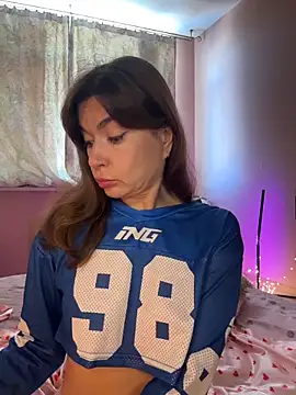 Mary Kiitty online show from February 10, 1:14 pm