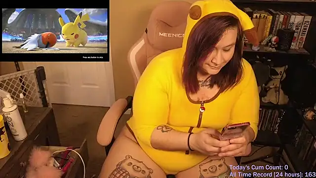 VioletNova online show from February 9, 2:52 pm