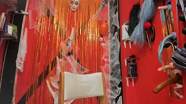 emma morgan 1 online show from October 26, 5:30 pm