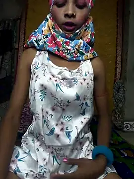 Cutesoma01 online show from November 18, 5:03 pm