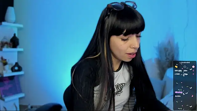 Saraa Desiree online show from December 17, 10:47 pm