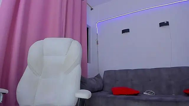 gaaby foxx online show from September 27, 7:10 pm