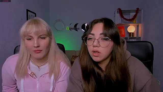 kiki swan online show from February 2, 7:18 am