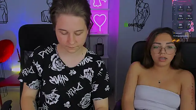 kiki swan online show from September 20, 8:01 am