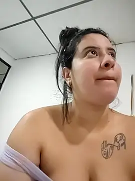 mialorents online show from February 10, 10:57 pm