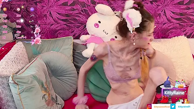 KittyRaine online show from February 16, 1:33 pm