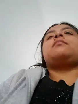 EmilyBrownn  online show from October 15, 7:05 pm