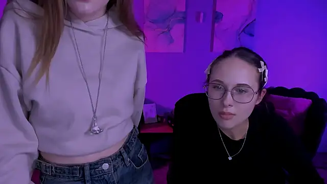 mona cloud online show from April 5, 8:52 pm