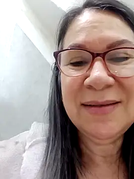 victoria wayne online show from September 13, 10:45 am