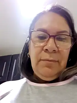 victoria wayne online show from October 4, 10:32 am