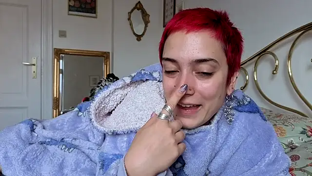 OllympeKaii online show from October 4, 9:15 am