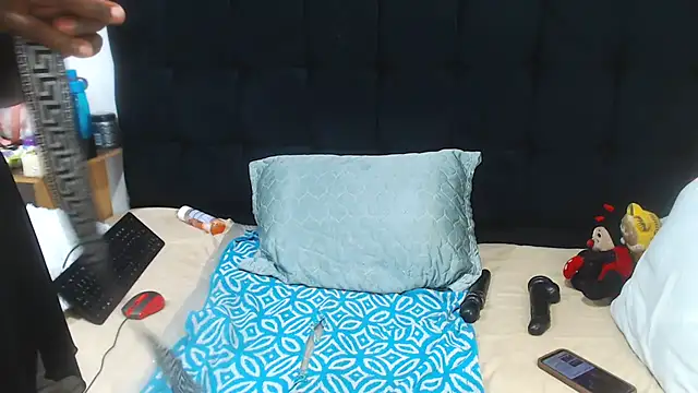 TaurusClitCake online show from October 24, 7:43 pm