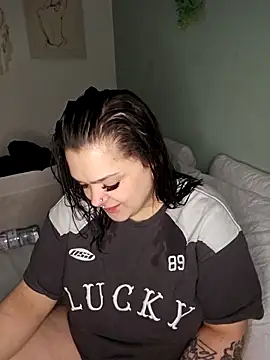 Saucy-Serenity online show from March 21, 8:36 pm