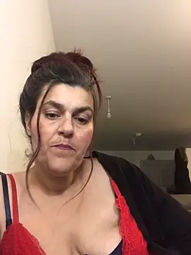 Curvy-Essex-Milf online show from October 11, 5:48 pm