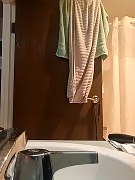 KITTYBOOBOOFUXX online show from November 18, 3:07 am