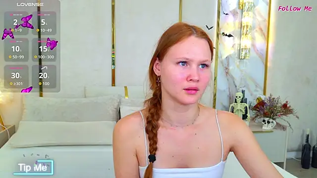 AmeliRoyse online show from November 3, 5:06 pm