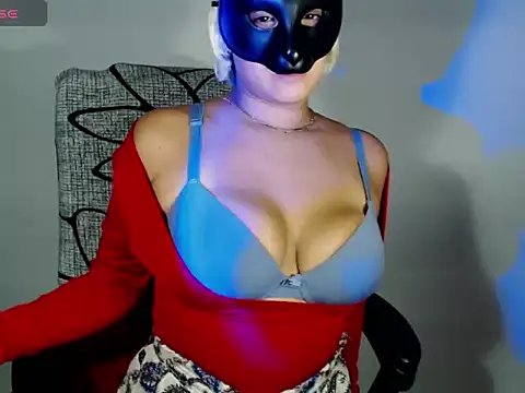 Hannah Kiim online show from October 19, 10:28 am