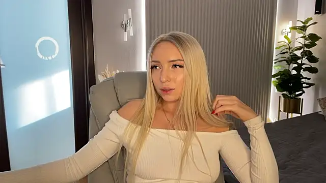 OhMyEmma online show from February 3, 6:40 am