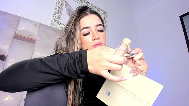 Lola Blondie online show from November 26, 12:50 pm