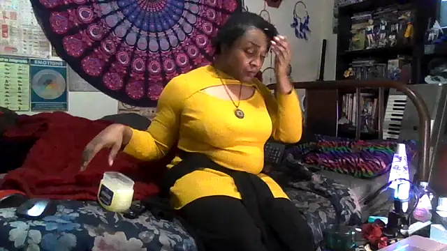 GardeniaFields online show from November 22, 5:43 am