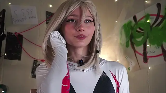 EditaBails online show from September 23, 7:23 pm