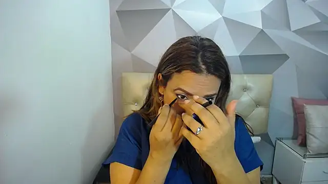 Milf-Prettyboobs online show from December 1, 6:32 pm